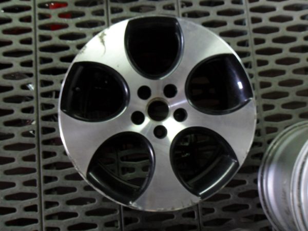 AUDI/VOLKSWAGEN 7.5x18 ET 51 FORATURA 5x112 CERCHIO SINGOLO.