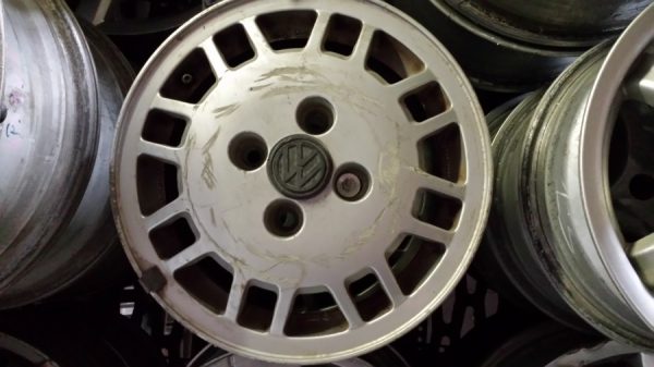 AUDI/VOLKSWAGEN 4.5x13 ET 45 FORATURA 4x100 SERIE COMPLETA DI 4 CERCHI.