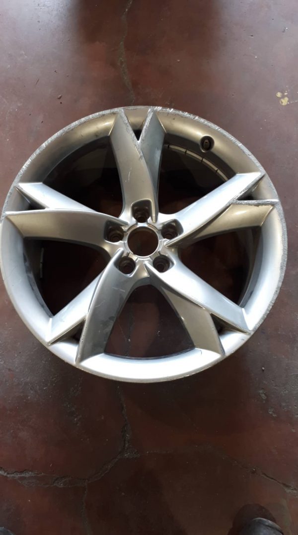AUDI 8.5X19 ET 32