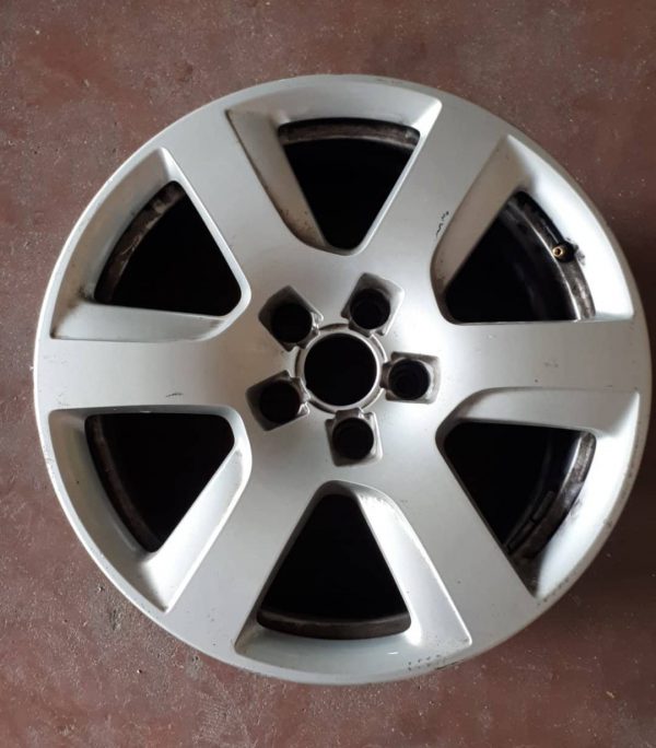  AUDI  8x17 ET 30 FORATURA 5x112 SERIE COMPLETA DI 4 CERCHI.