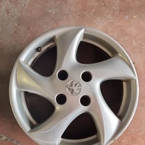 PEUGEOT 6x15 ET 28 SERIE COMPLETA DI 4 CERCHI.