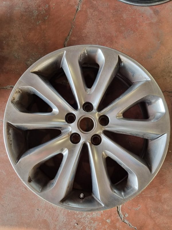 RANGE ROVER   8.5x20 ET 47 SERIE COMPLETA DI 4 CERCHI