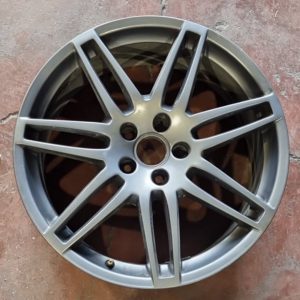 AUDI 8.5X19 ET 49