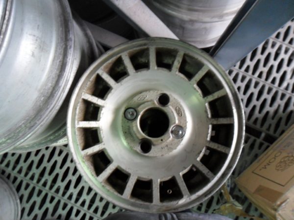 FORD 5.5x13 ET 41.4